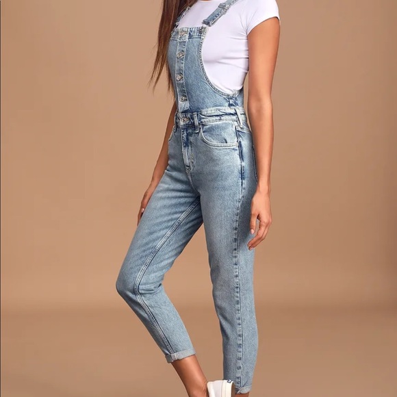 Free People Denim - Free People Cropped Denim Overalls size 26, NWOT